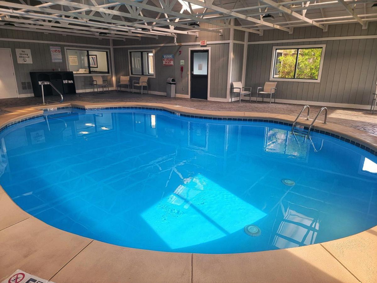Holiday Inn Cleveland Northeast - Mentor By Ihg Eksteriør bilde